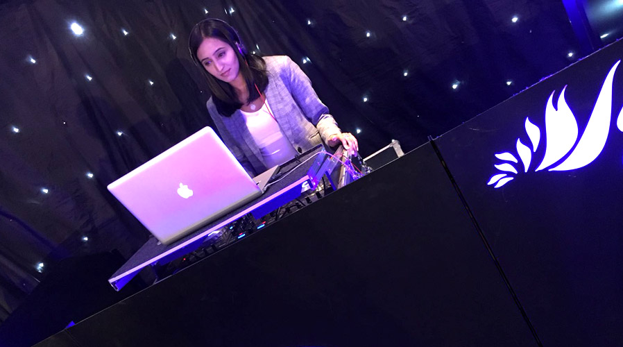 Female DJs